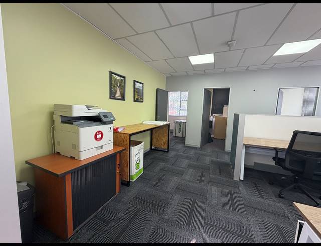 86.40M² OFFICE TO LET IN WOODMEAD